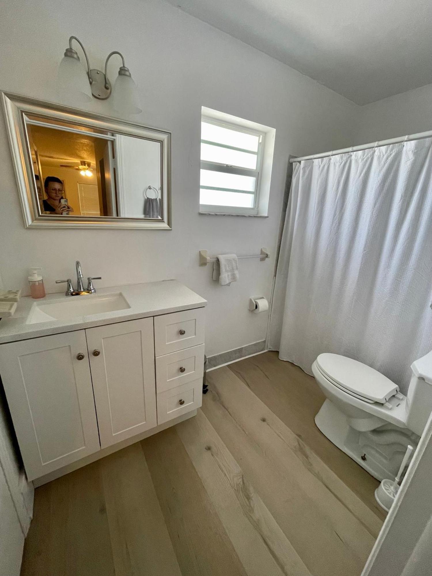 Cozy Downtown Apartments On Water 포트 로더데일 외부 사진