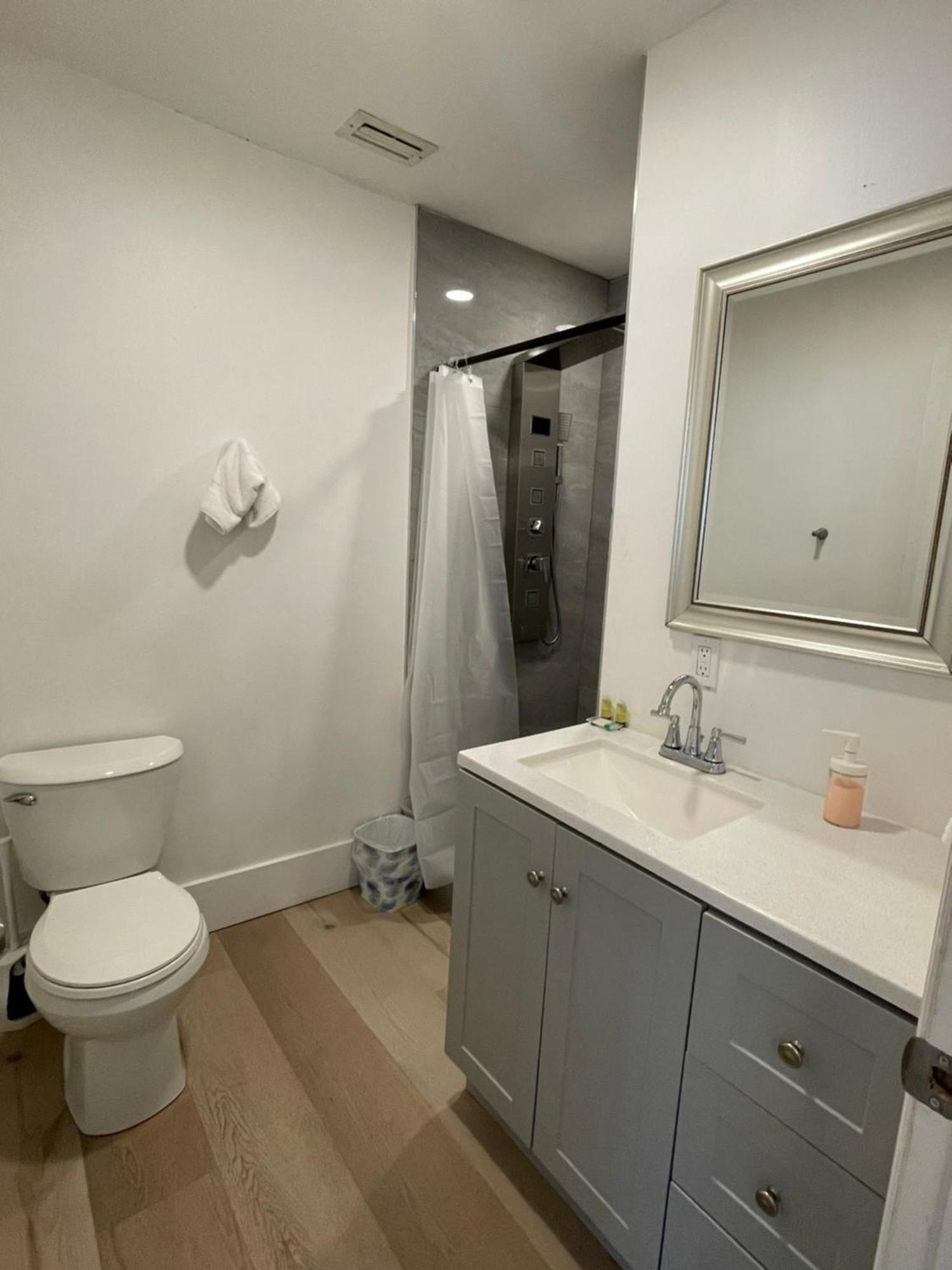 Cozy Downtown Apartments On Water 포트 로더데일 외부 사진