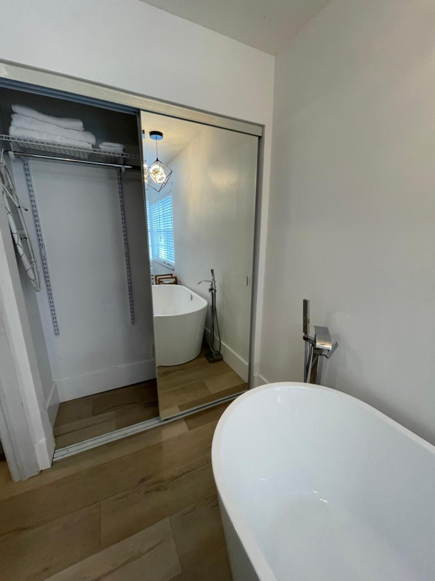 Cozy Downtown Apartments On Water 포트 로더데일 외부 사진