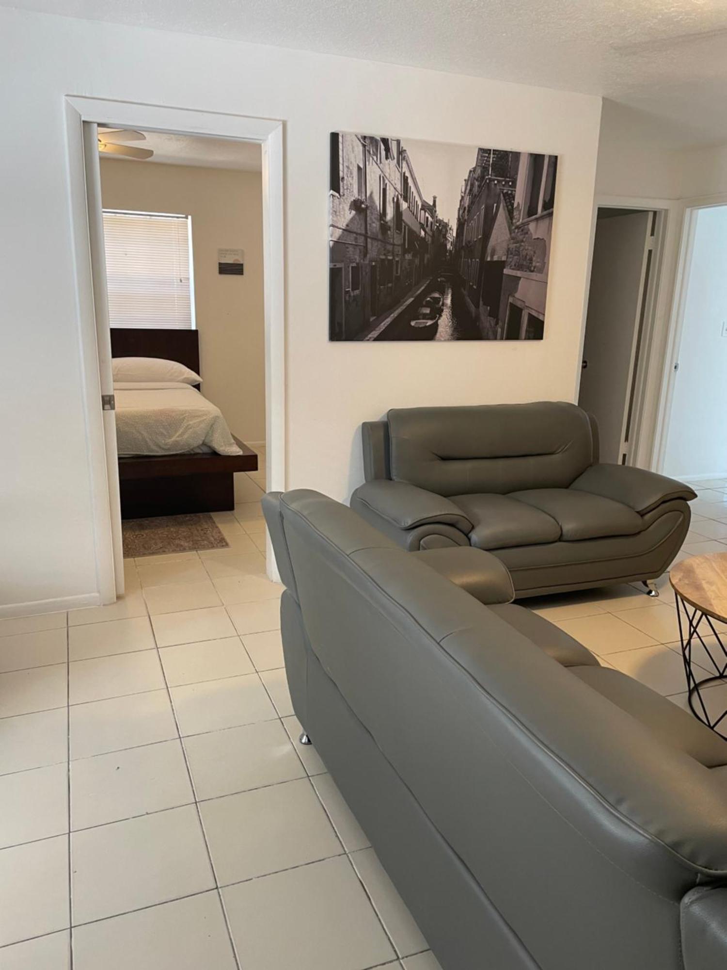 Cozy Downtown Apartments On Water 포트 로더데일 외부 사진
